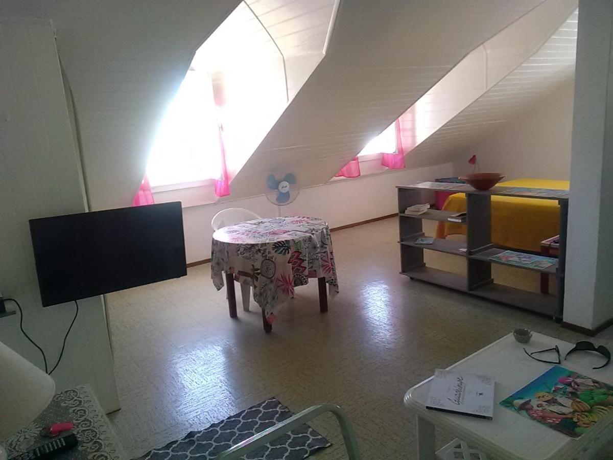 Studio 2-Eme Etage Coeur De Saint-Francois Экстерьер фото